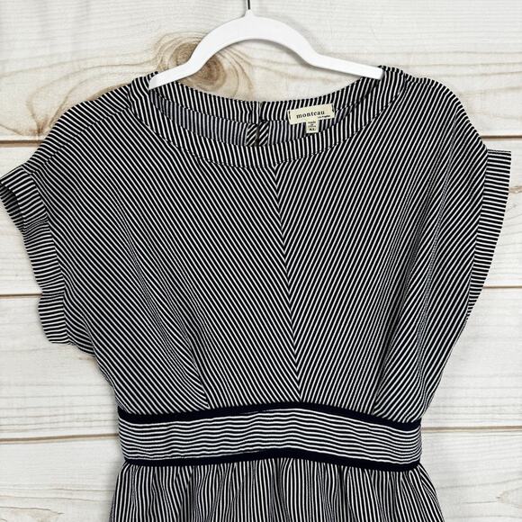 Monteau Black & White Striped Smocked Back Capped Sleeve Blouse Size XL - Picture 2 of 8